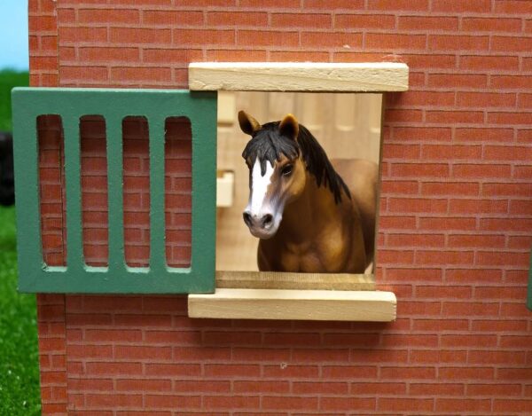 Horse Stable 1:24