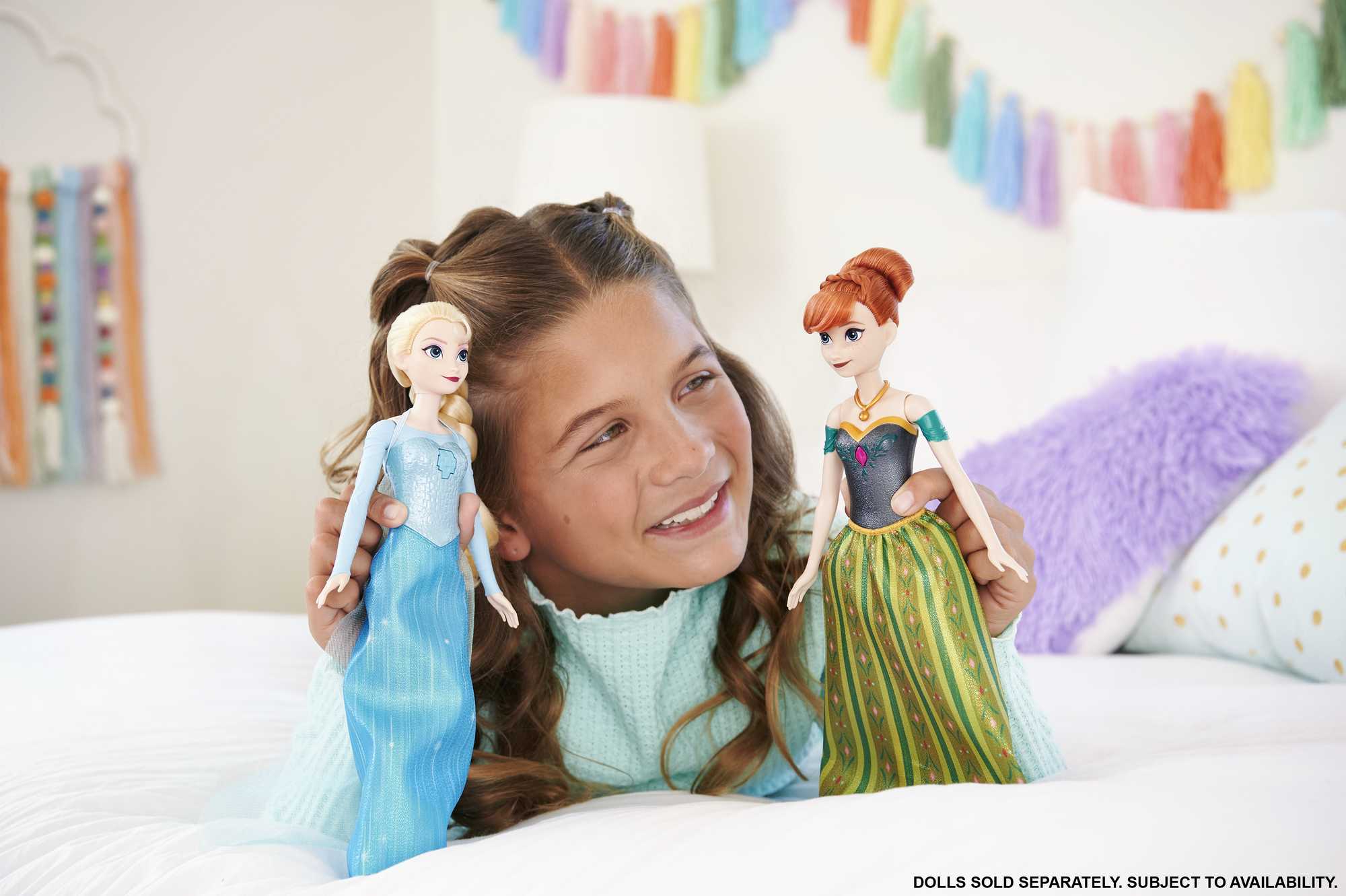 Frozen Princess Singing Anna Fashion Doll