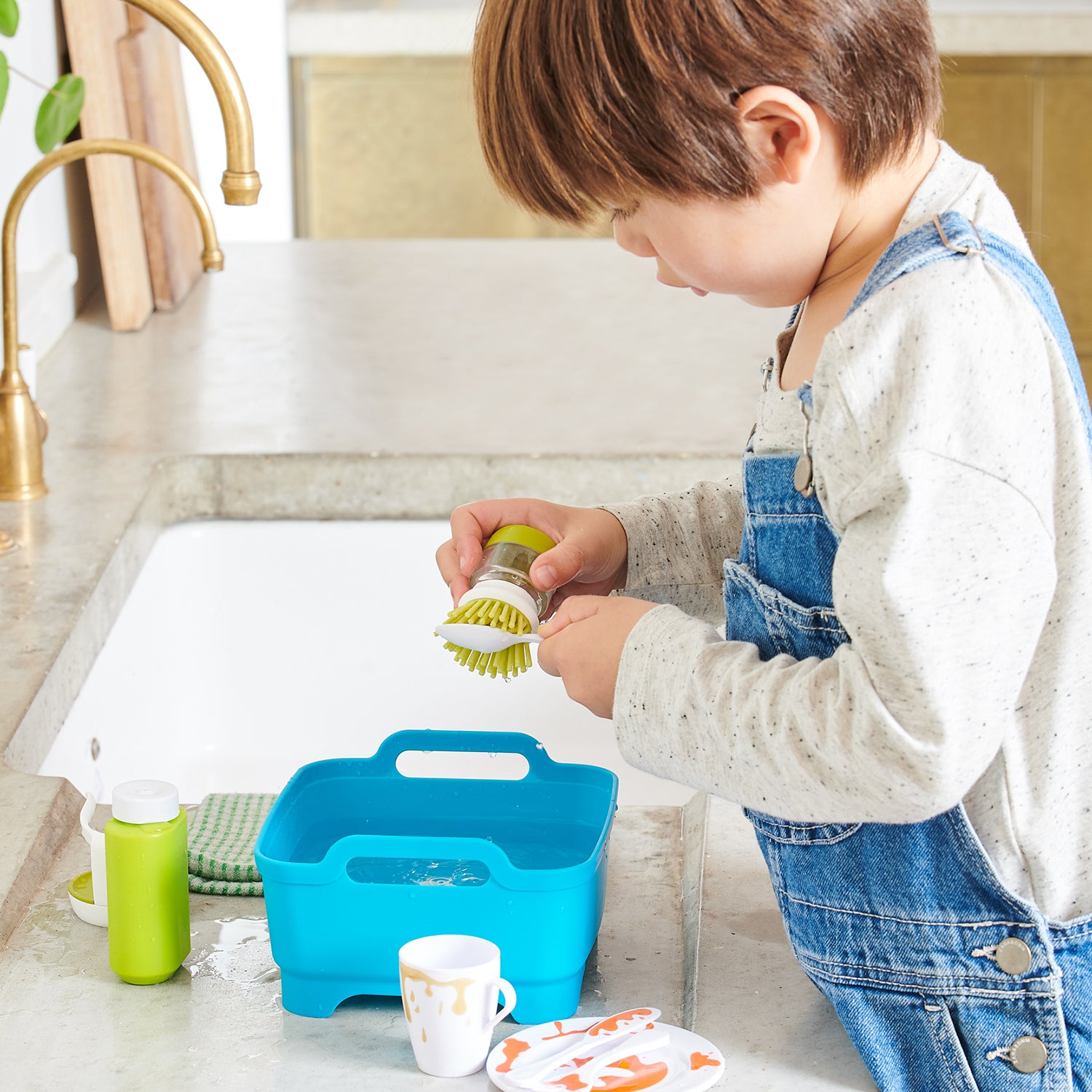 Casdon Joseph Wash & Scrub Playset