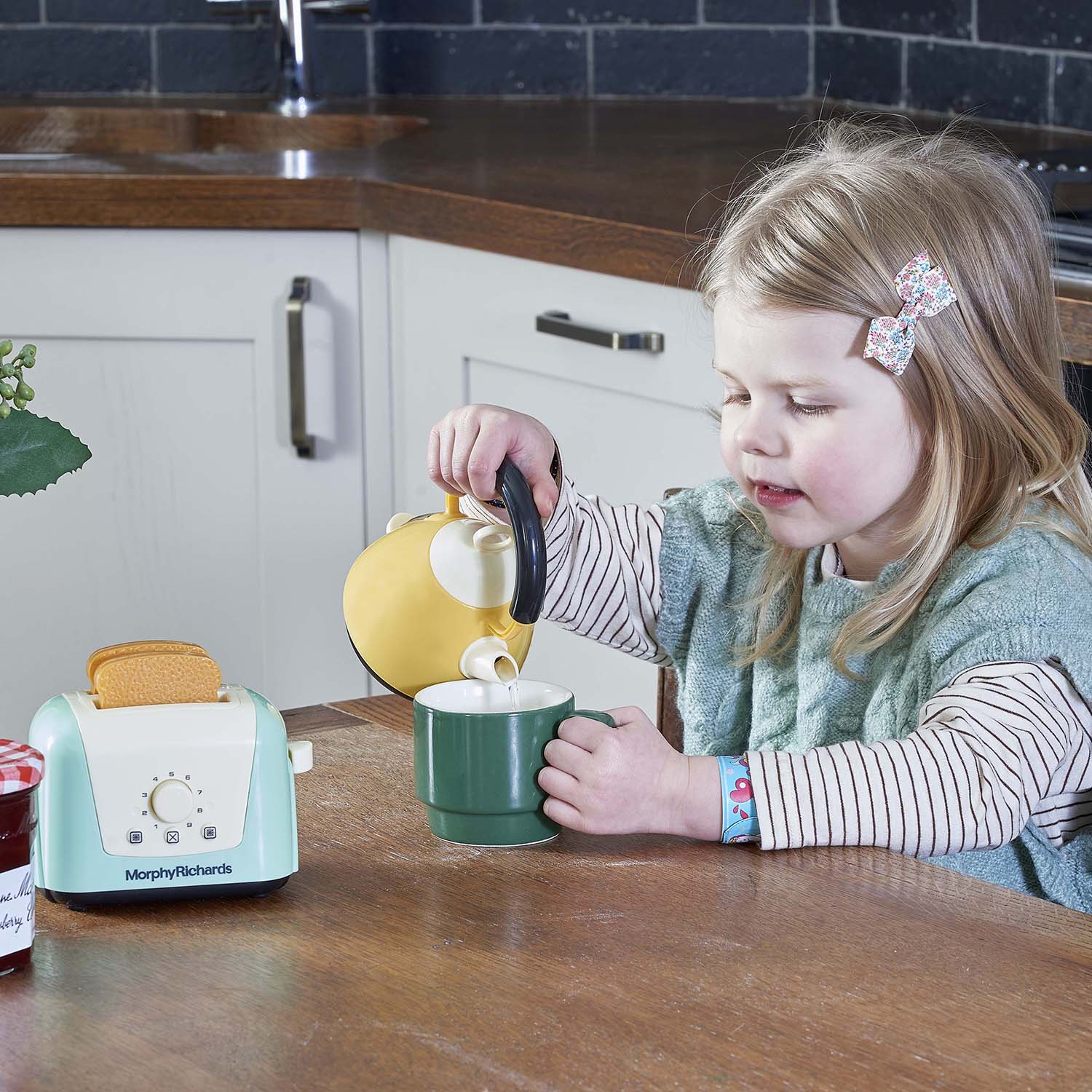 Casdon Morphy Richards Toaster & Kettle
