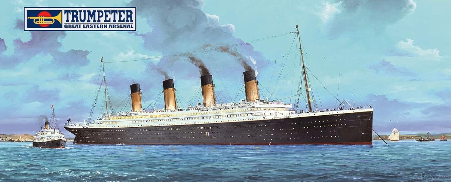 RMS Titanic LED 1:200 Scale Model Kit