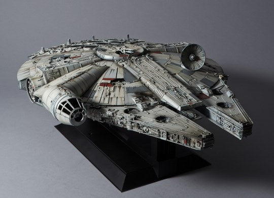 Millennium Falcon Perfect Grade Kit 1:72 Scale Kit