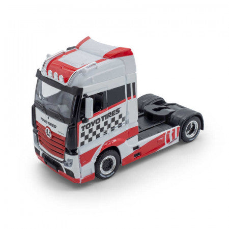 Burago Mercedes Actros Gigaspace Red 1:43