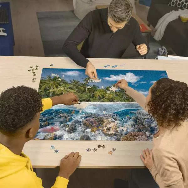 A Dive in the Maldives 2000 Piece Jigsaw