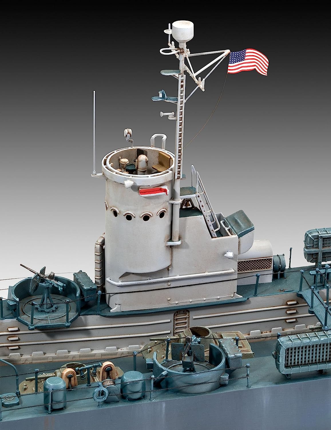 US Navy Landing Ship Medium 1:144 Scale Kit