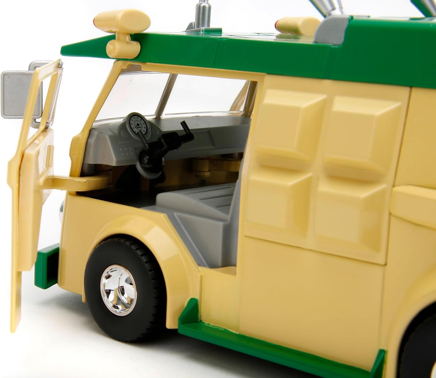 Teenage Mutant Ninja Turtles Party Wagon 1:24