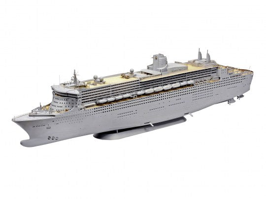 Revell Queen Mary 2 1:400 Scale Kit