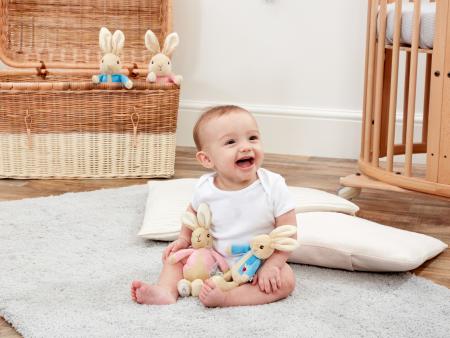 Peter Rabbit & Flopsie Beanie Rattle Soft Toy Ast.