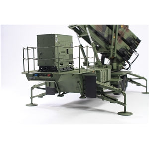 Patriot Missile & Launching Station 1:35 Scale