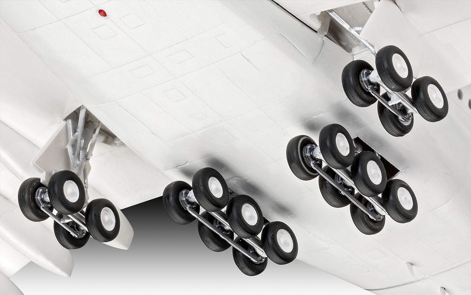 Airbus A380-800 Lufthansa 1:144 Scale Kit