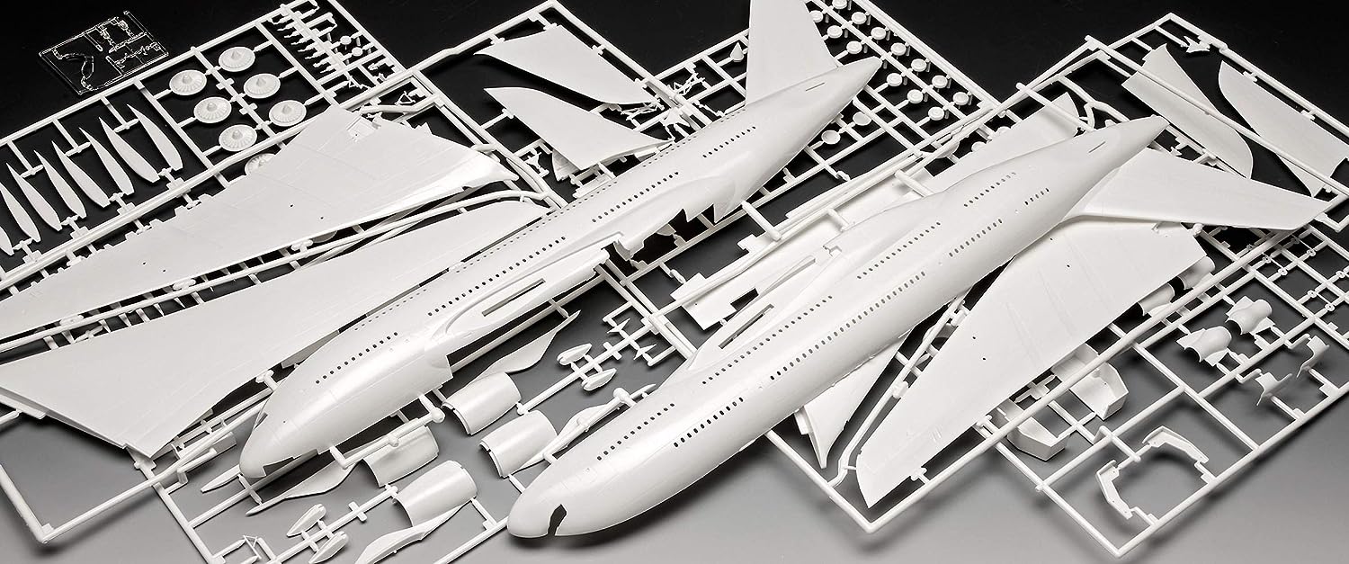Airbus A380-800 Lufthansa 1:144 Scale Kit