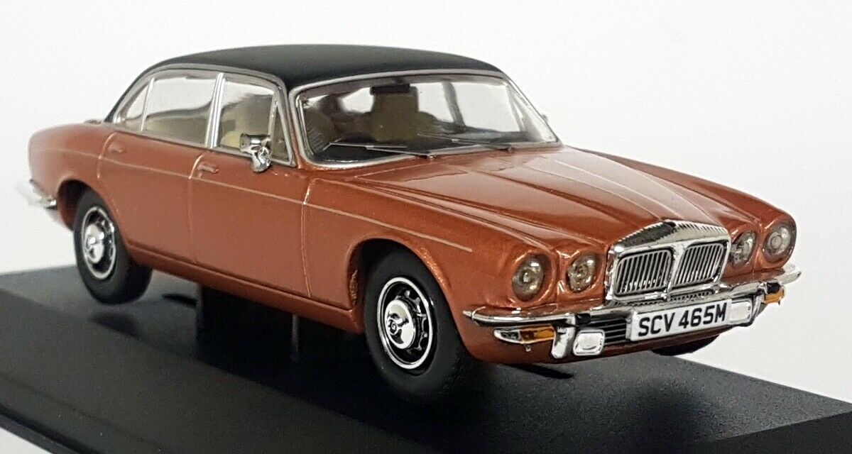 Vanguards Daimler Double-Six Series 2 Vanden Plas