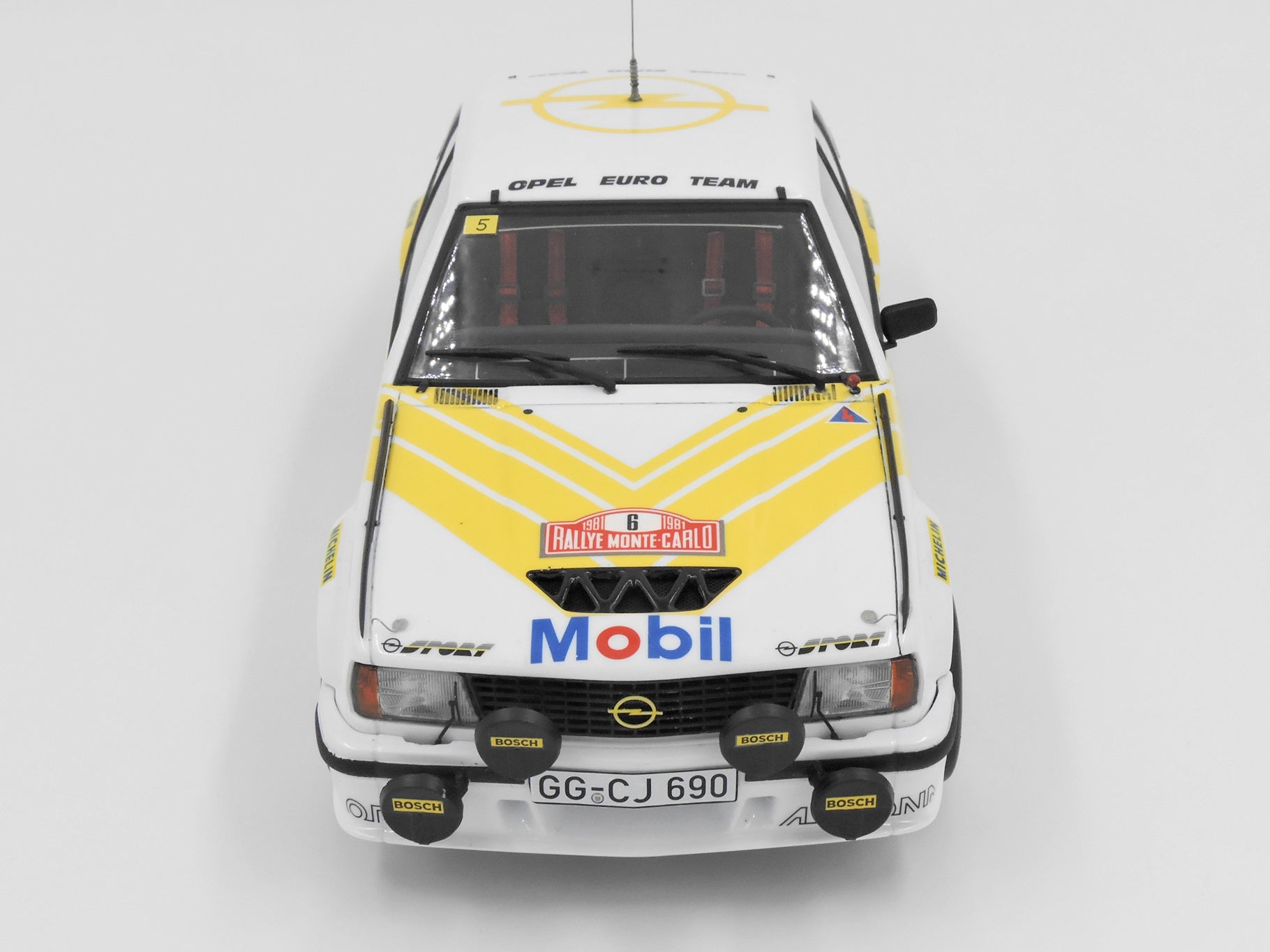 Belkits Opel Ascona 400 MC 1981 Kleint/Wagner 1:24 Scale Model Kit