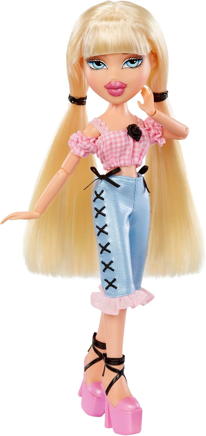 Bratz Goin' Out Cloe Fashion Doll