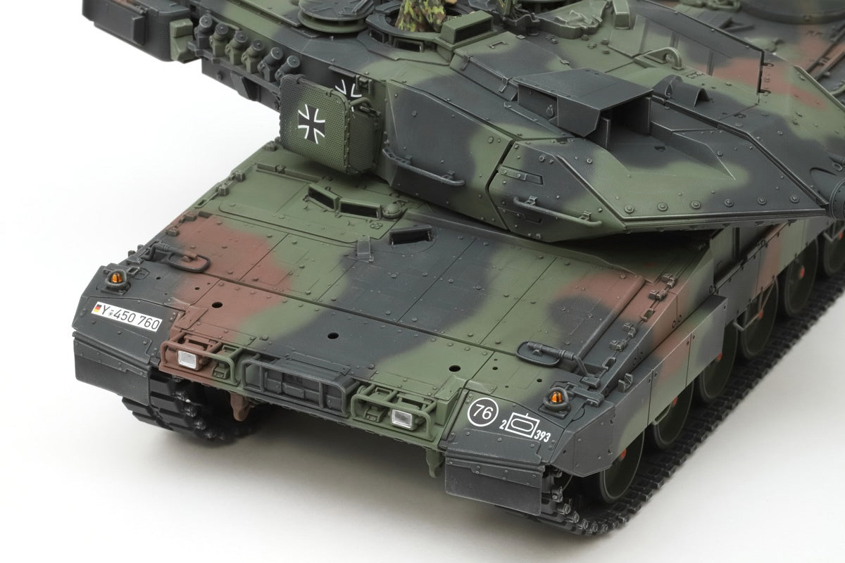 Tamiya Leopard II A7v Tank 1:35 Scale Kit