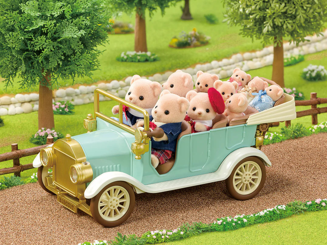 Sylvanian Classic Family Car