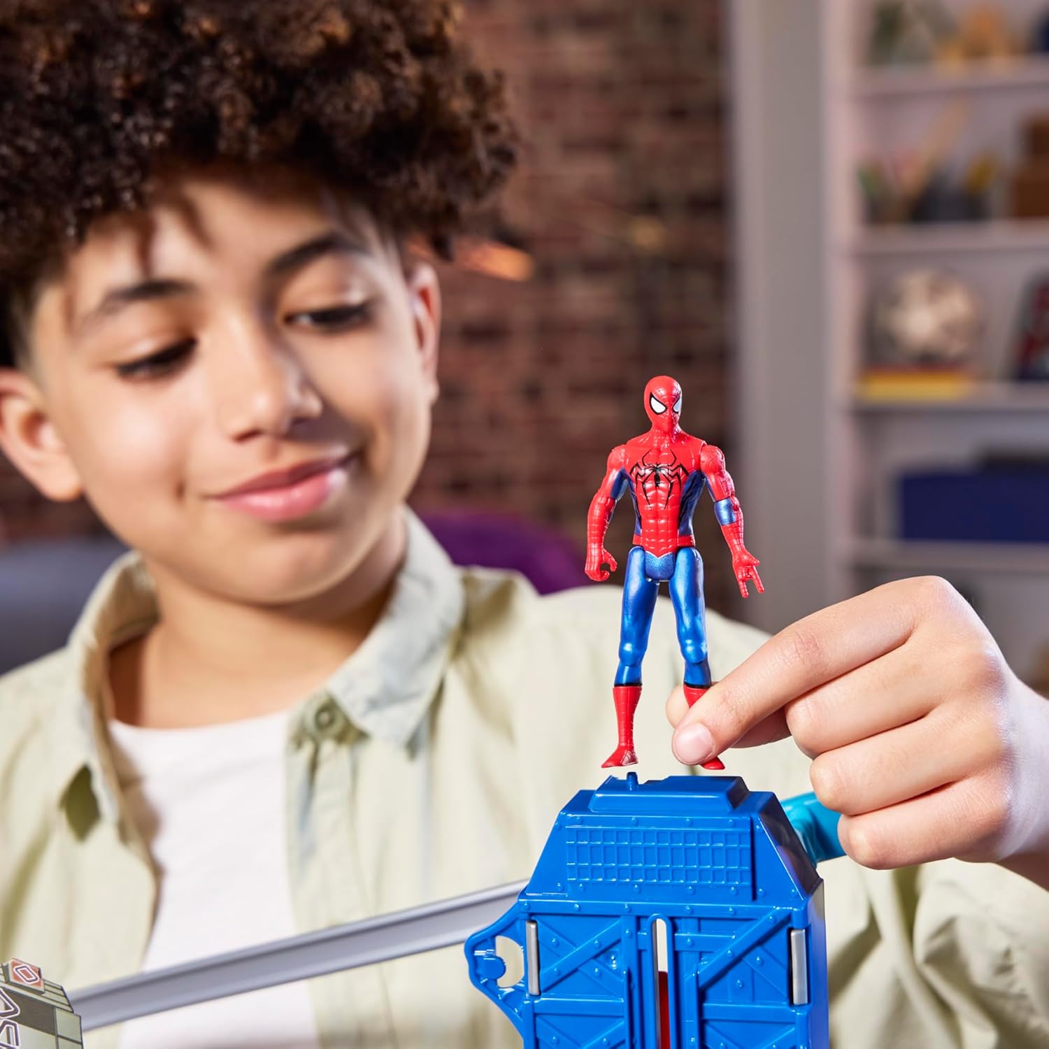 Spider-Man Venom Versus Web Slinging City Playset