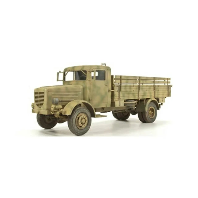 Bussing NAG L4500A 4X4 1:35 Scale Kit