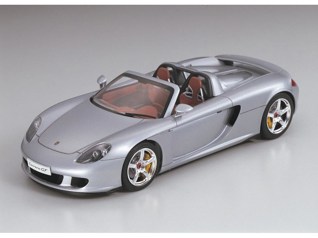 Tamiya Porsche Carrera GT 1:24 Scale Kit