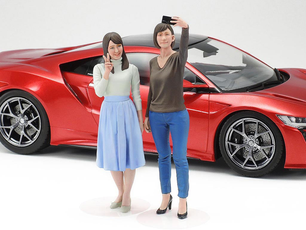 Tamiya Campus Friends Modern 1:24 Scale Figures