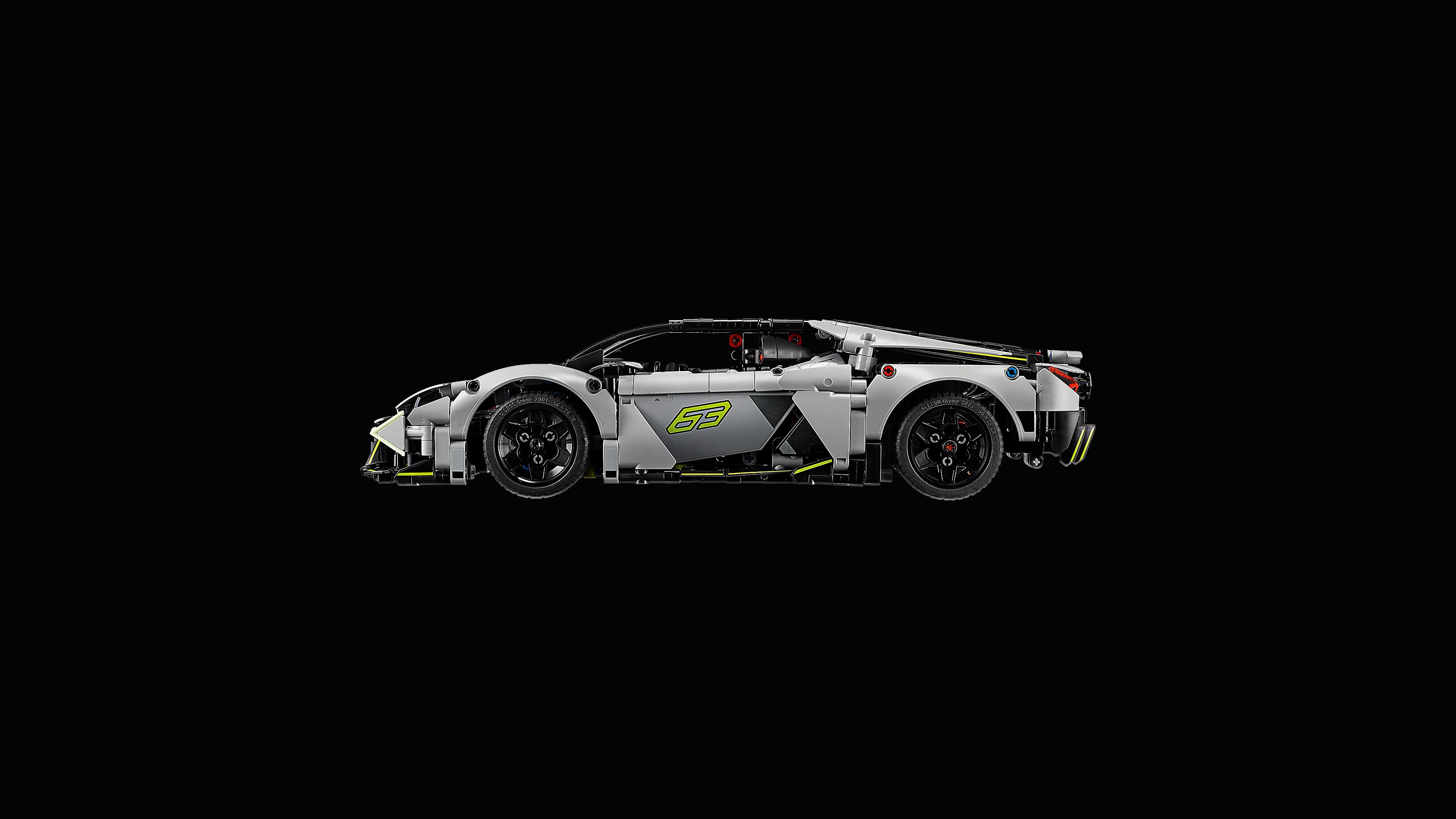 Lego 42214 Lamborghini Revuelto Supercar