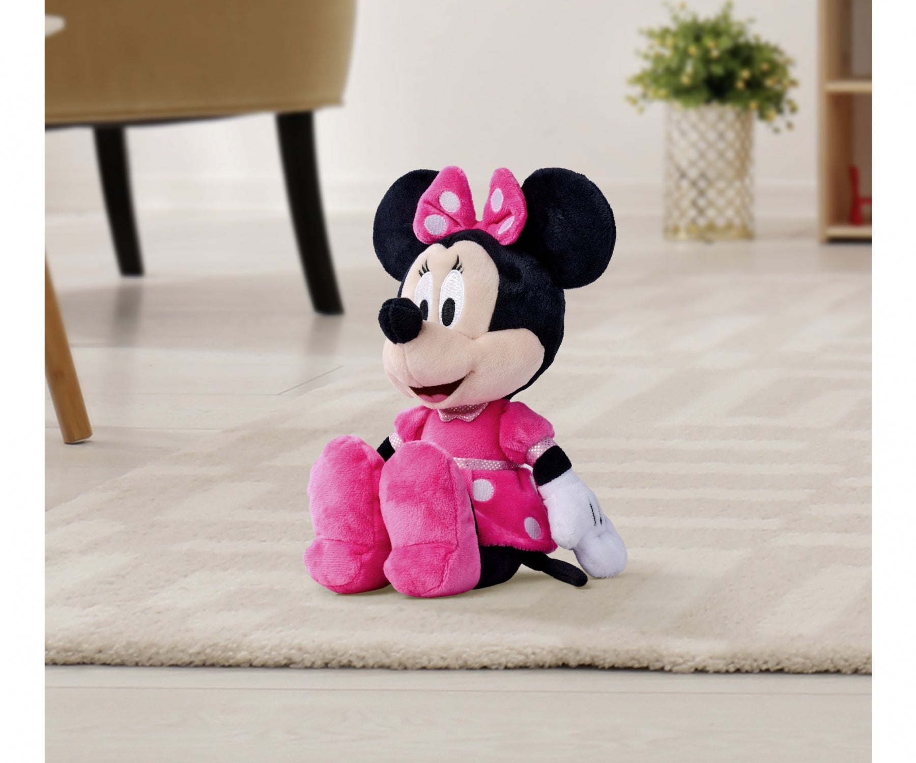 Disney Minnie Mouse 25cm Soft Toy