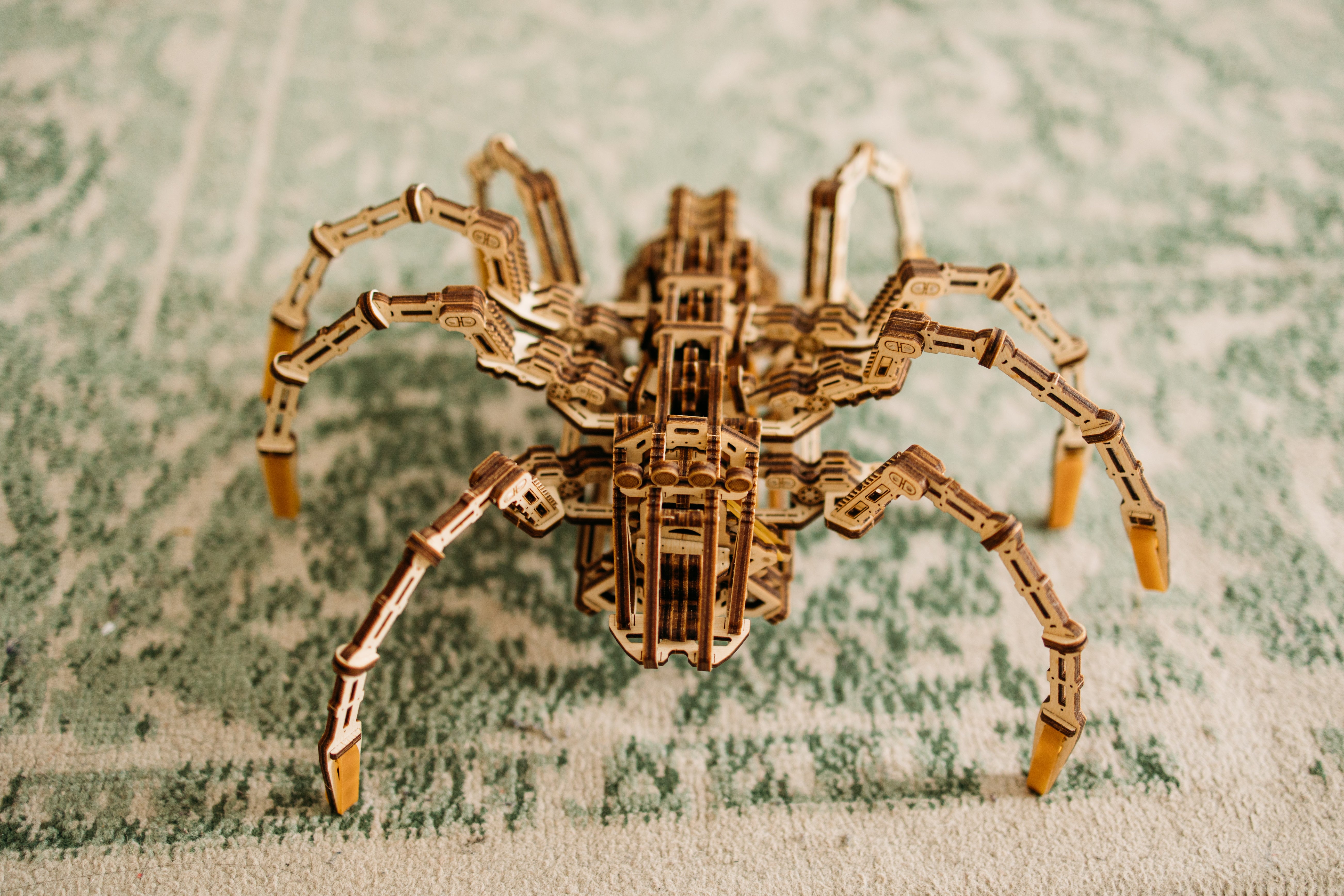 Wood Trick Space Spider 245 Piece Set