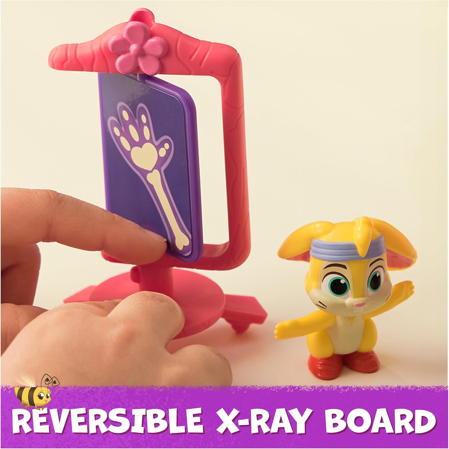 Vida the Vet, Zig Zag’s Cast & Care Pack with Vida & Zig Zag Action Figures