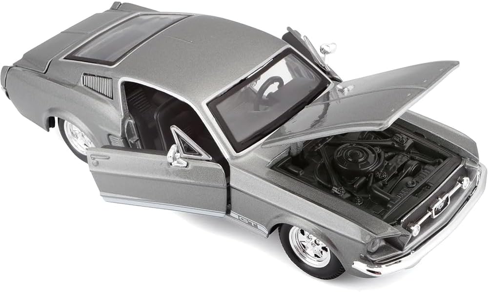 Maisto Ford Mustang GT 1967 1:24 Die Cast Model
