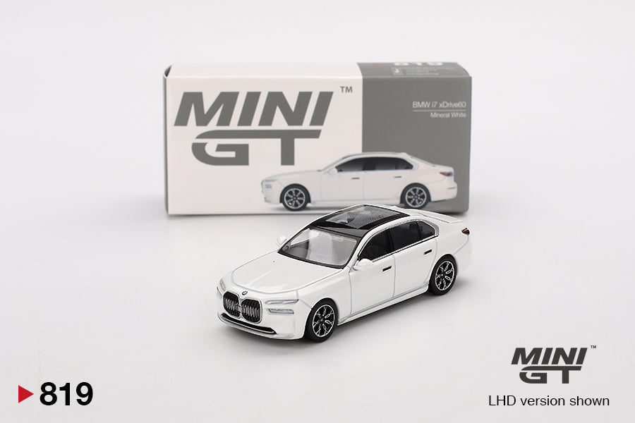 Mini GT BMW i7 xDrive60 Mineral White 1:64 Die Cast