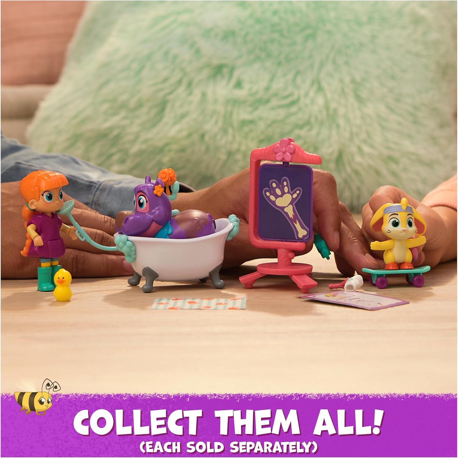 Vida the Vet, Zig Zag’s Cast & Care Pack with Vida & Zig Zag Action Figures