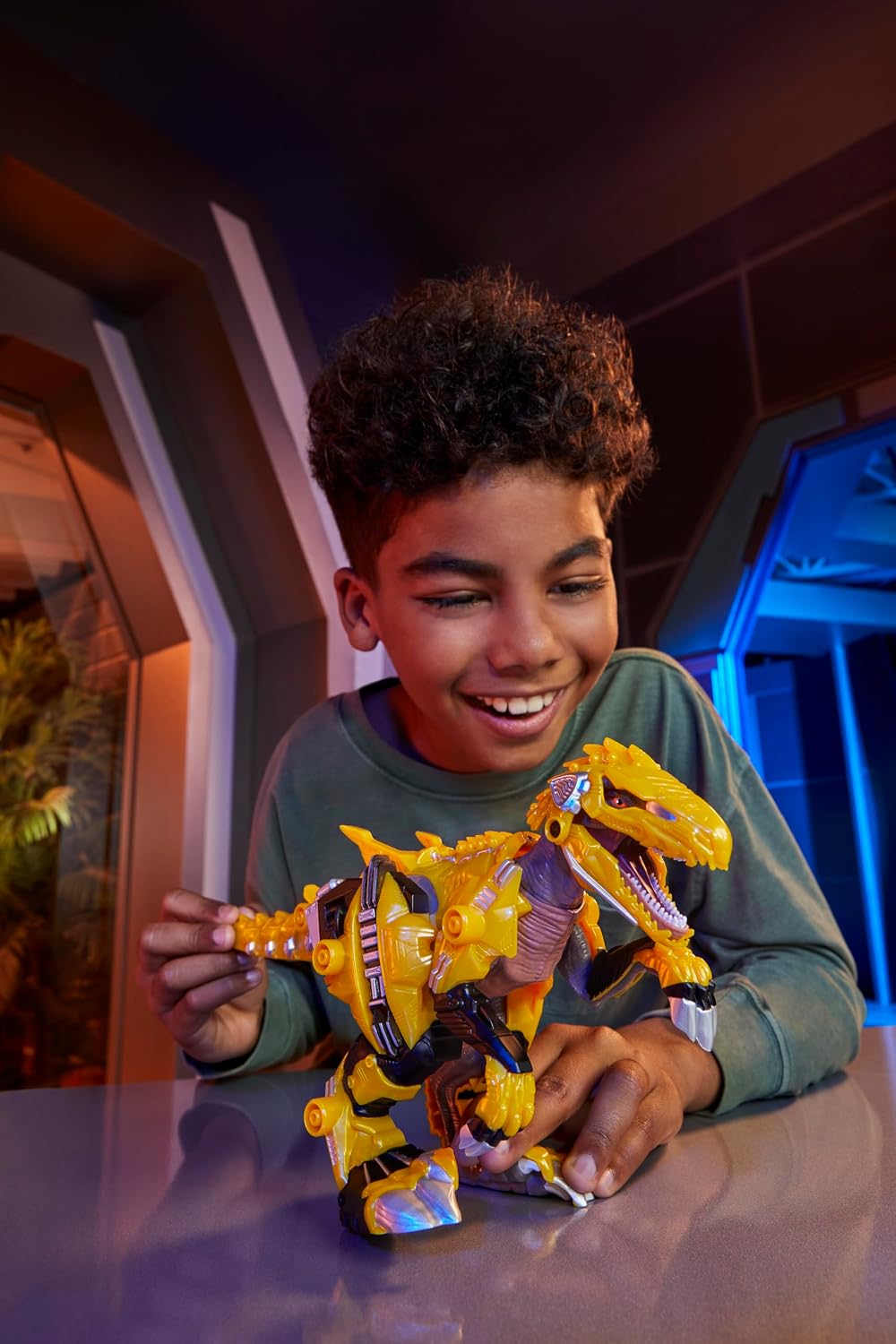 Armorsaurs Blaze Armour-Up Dinosaur
