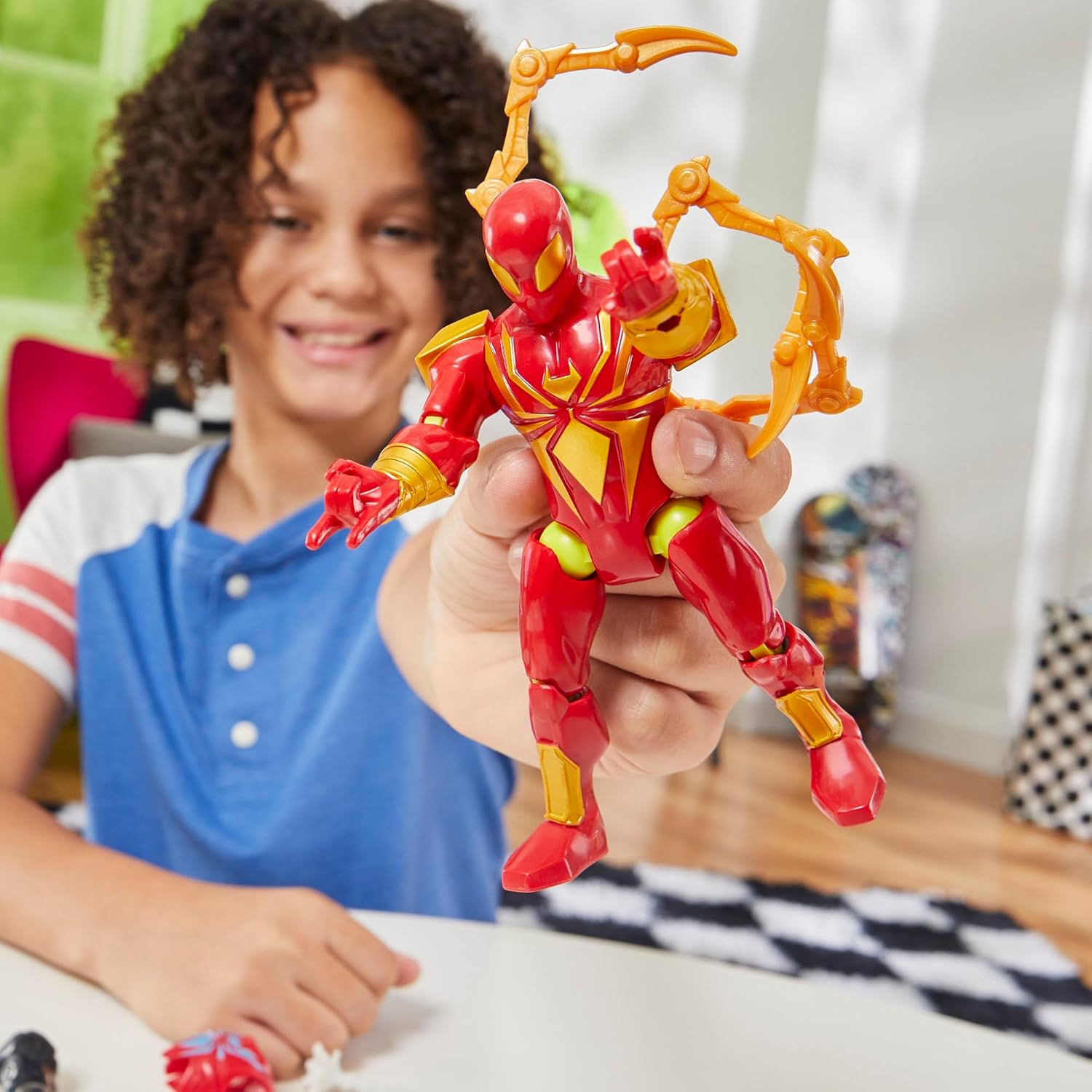 Avengers Mixmashers Iron Spider Deluxe Figure