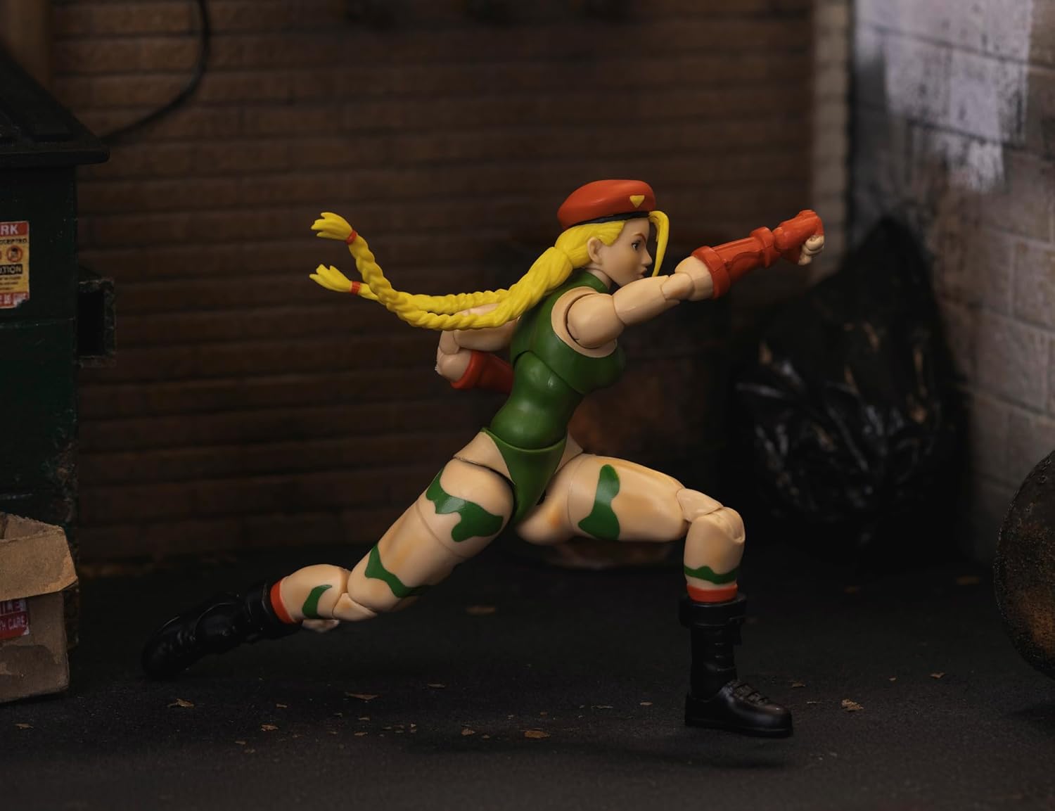 Jada Street Fighter II Cammy 6" Action Figure