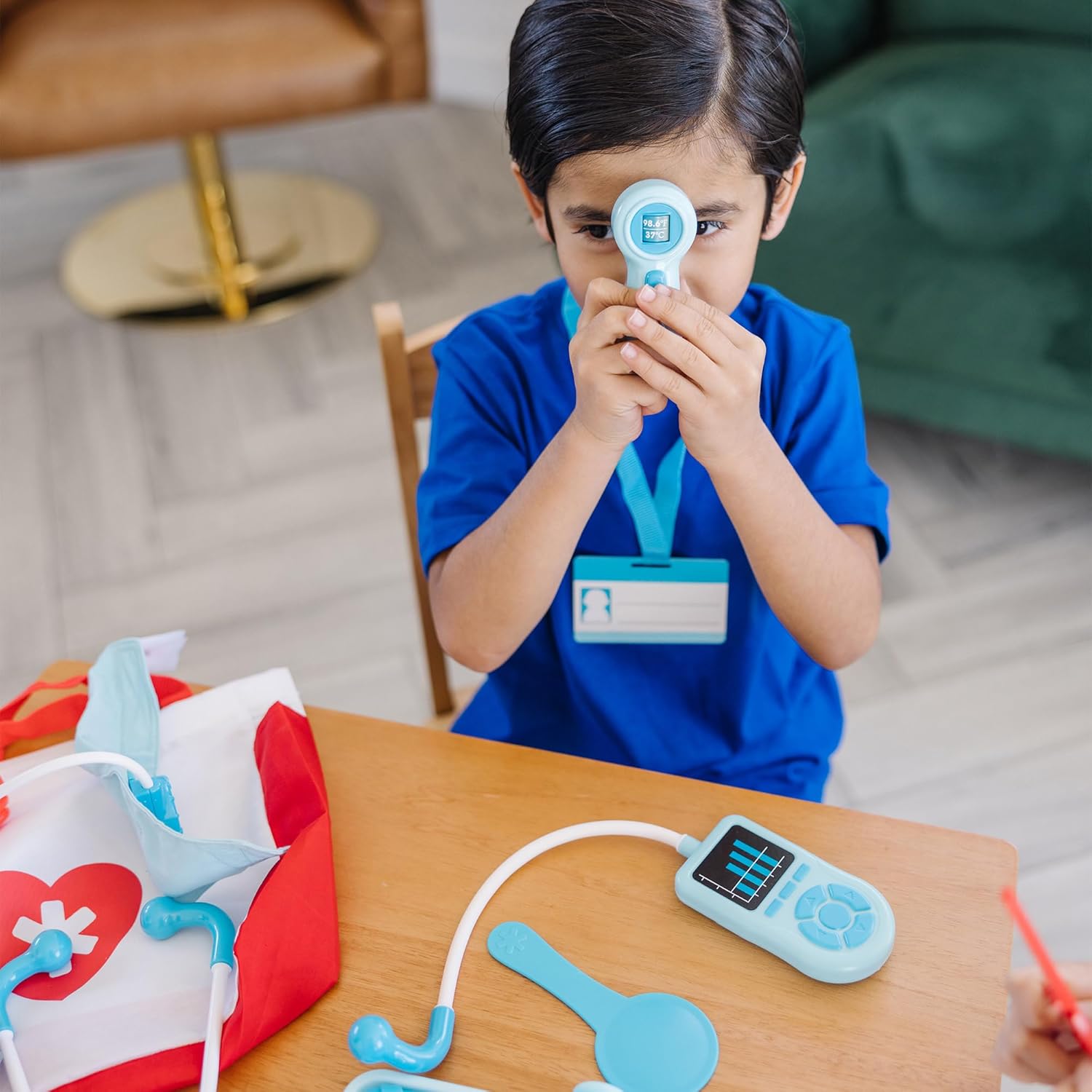 Melissa & Doug Get Well Doctors Kit Playset