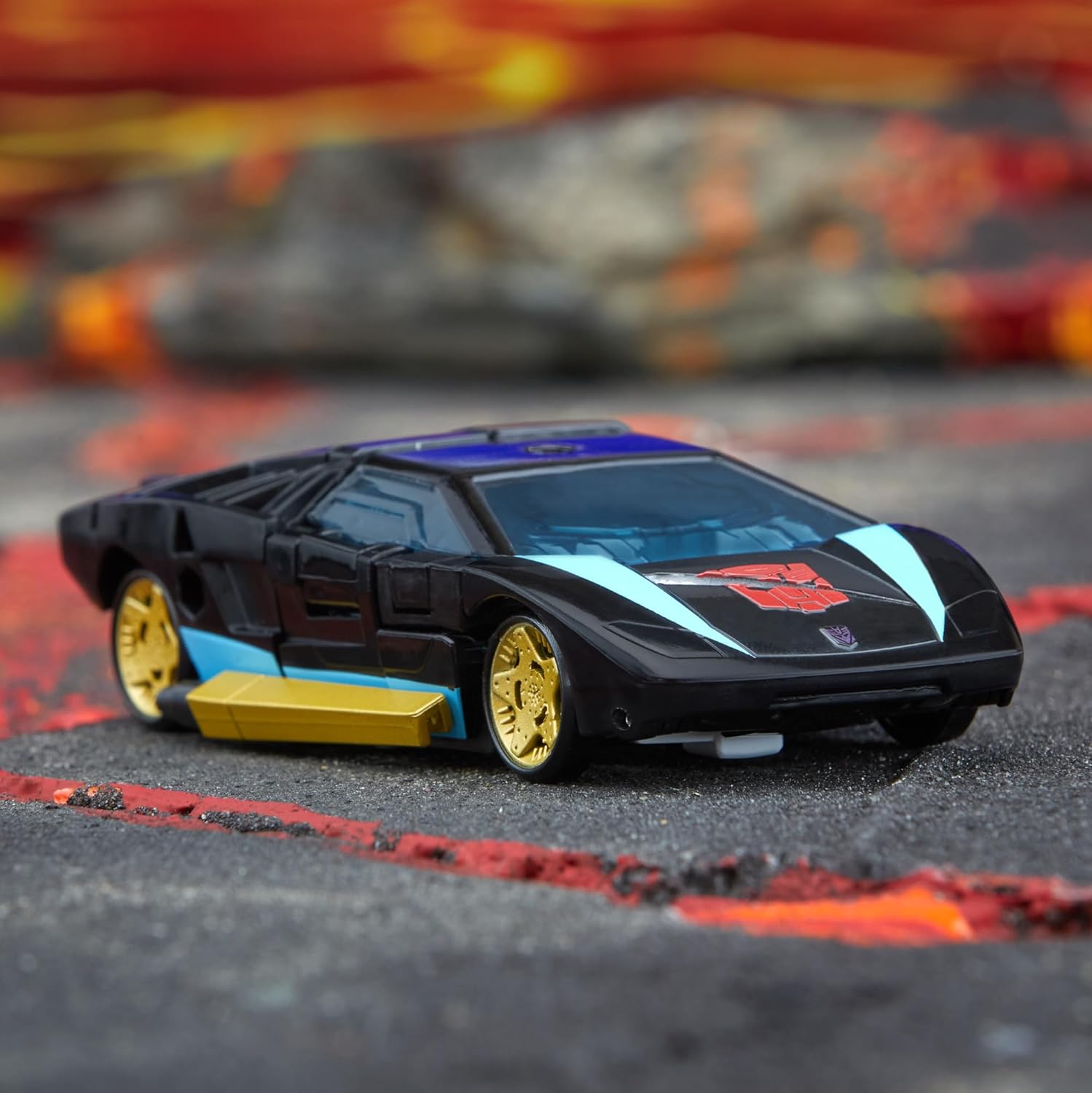 Transformers Legacy Deluxe Class Armada Universe Wheeljack 5.5” Action Figure