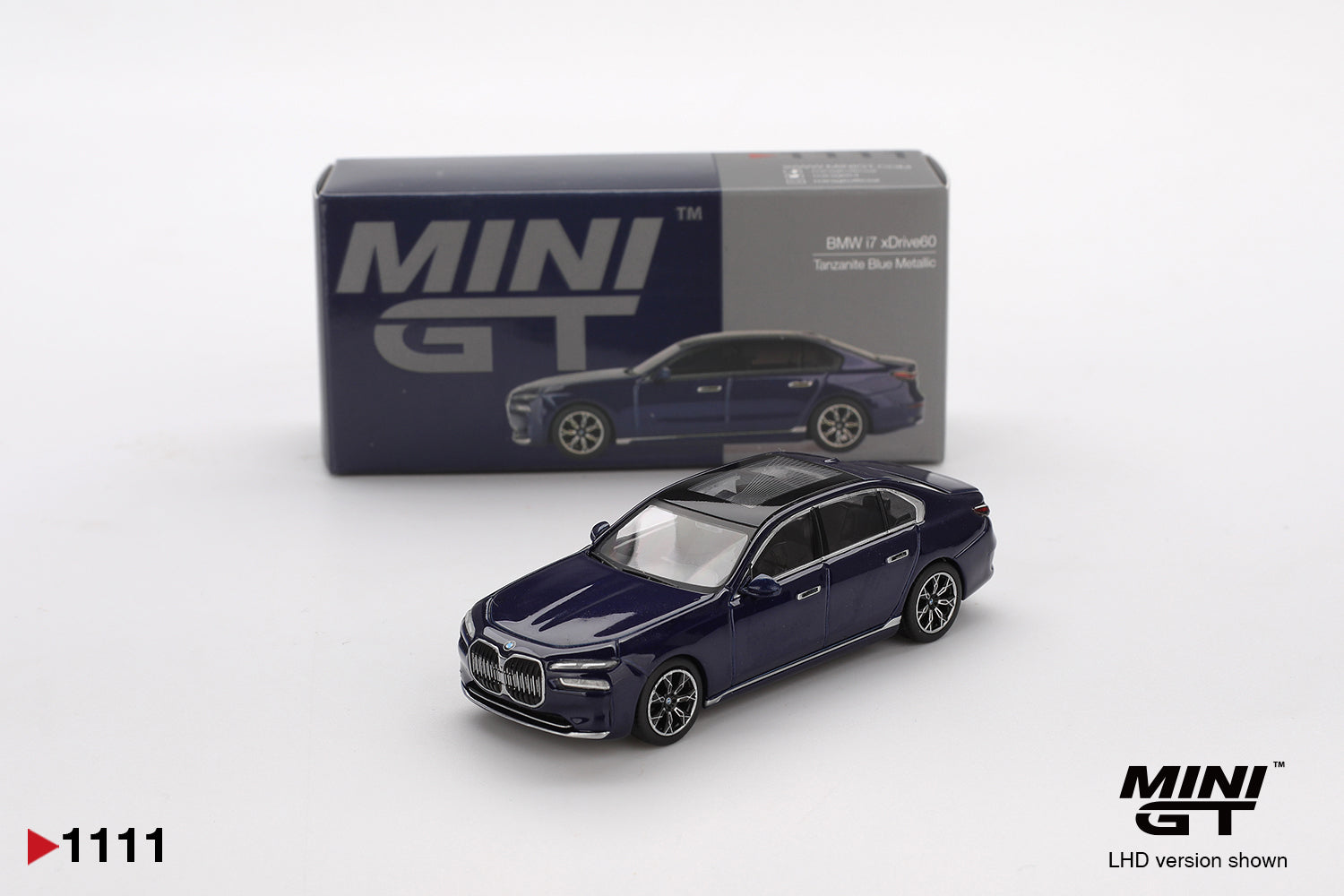 MINI GT BMW i7 xDrive60 Tanzanite Blue Metallic 1:64 Die Cast