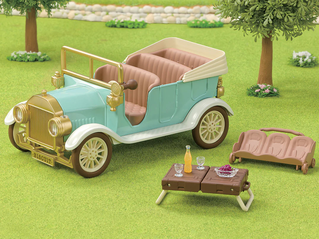 Sylvanian Classic Family Car