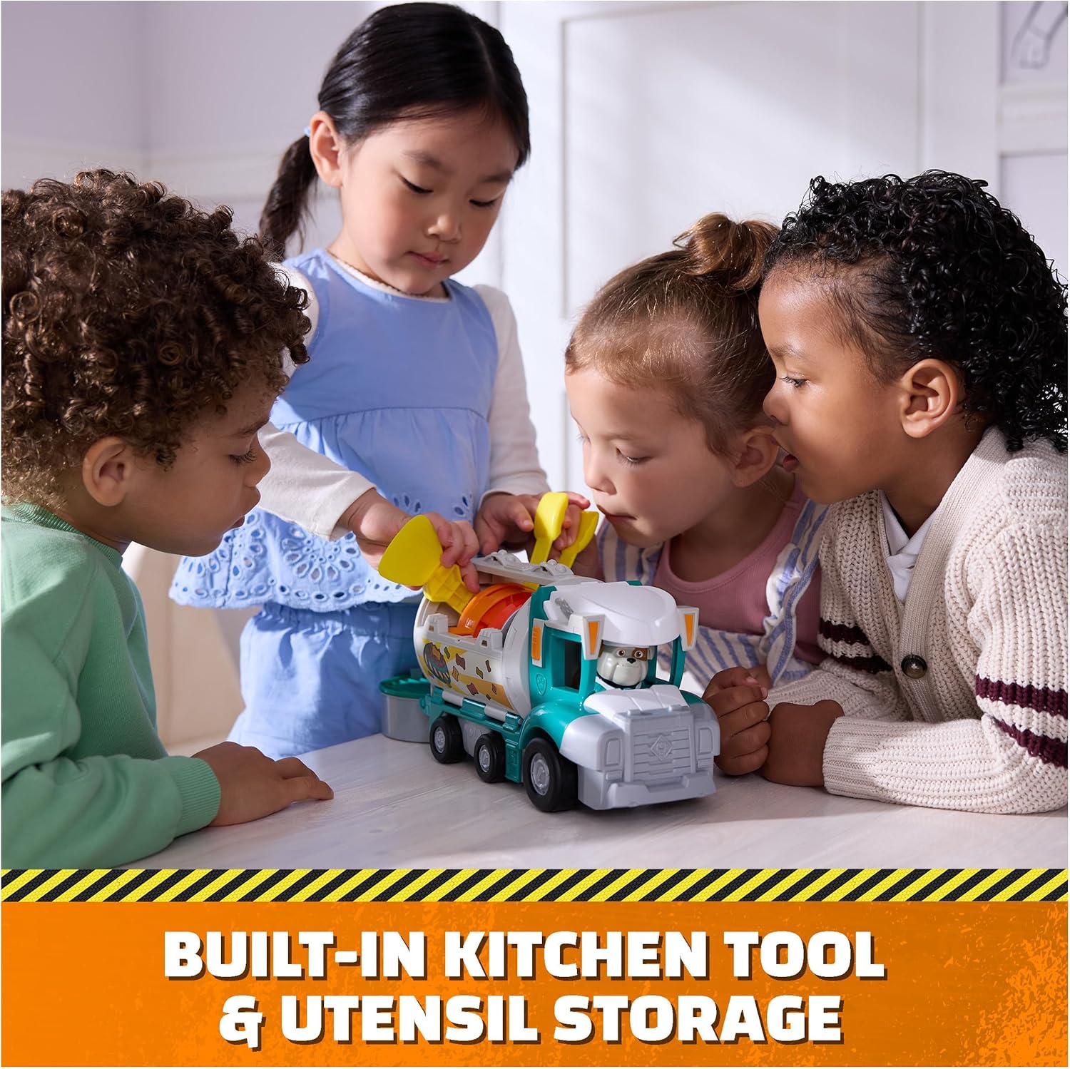 Rubble & Crew Growlin Grub Food Truck Play Set