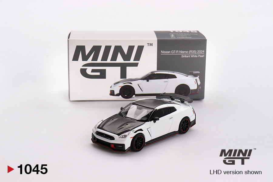 Mini GT Nissan GT-R Nismo 2024 Brilliant White Pearl 1:64 Scale