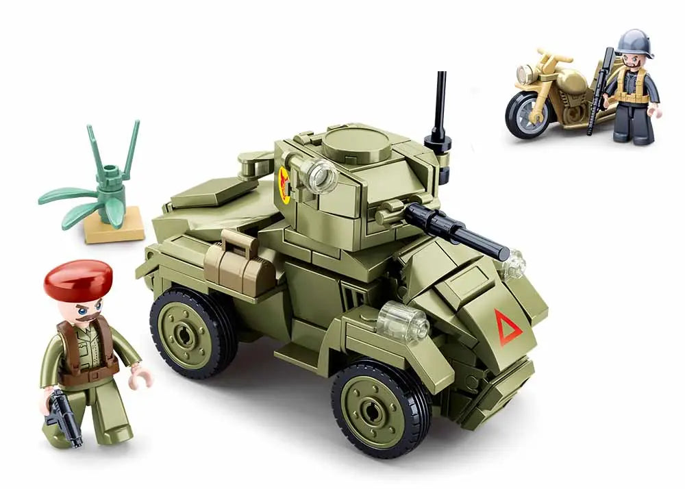 Sluban WWII UK Army Armored War Vehicle
