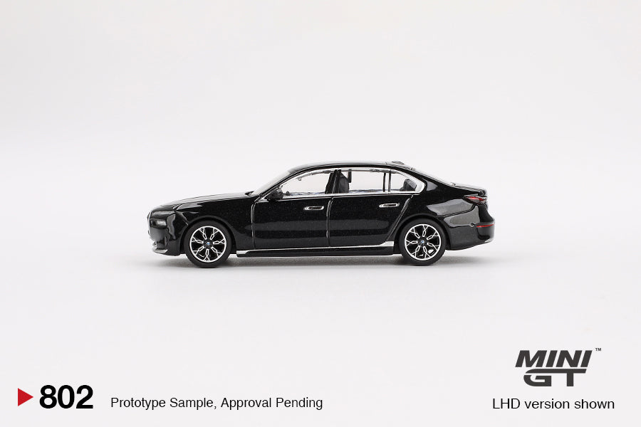 Mini GT BMW i7 xDrive60 Black Sapphire 1:64 Die Cast