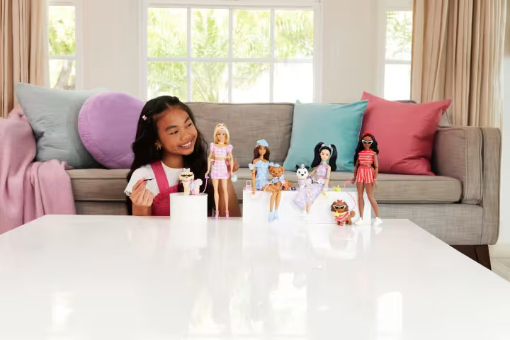 Barbie Twinning Looks Brunette Doll and Accessorie
