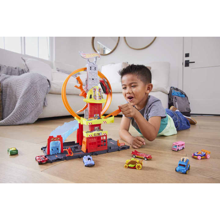 Hot Wheels City Super Fire Station Play Set