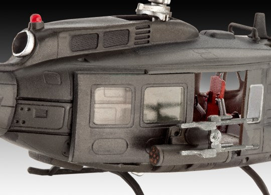 Bell UH-1H Gunship 1:100 Scale Kit