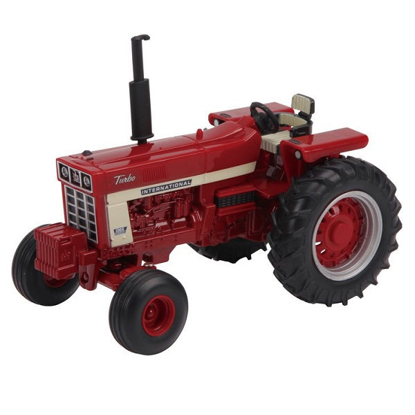 Britains 1:32 International Harvester Farmall 1066