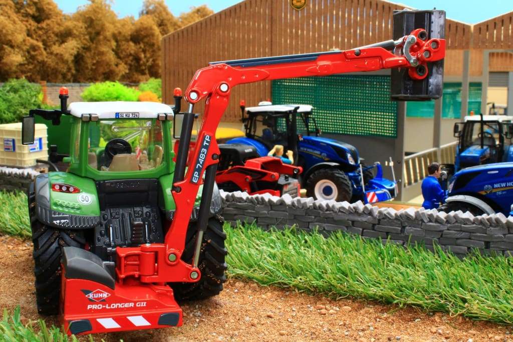 Siku 1:32 Hedge Cutter