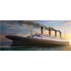 The White Star Liner Titanic 1:400 Scale Kit