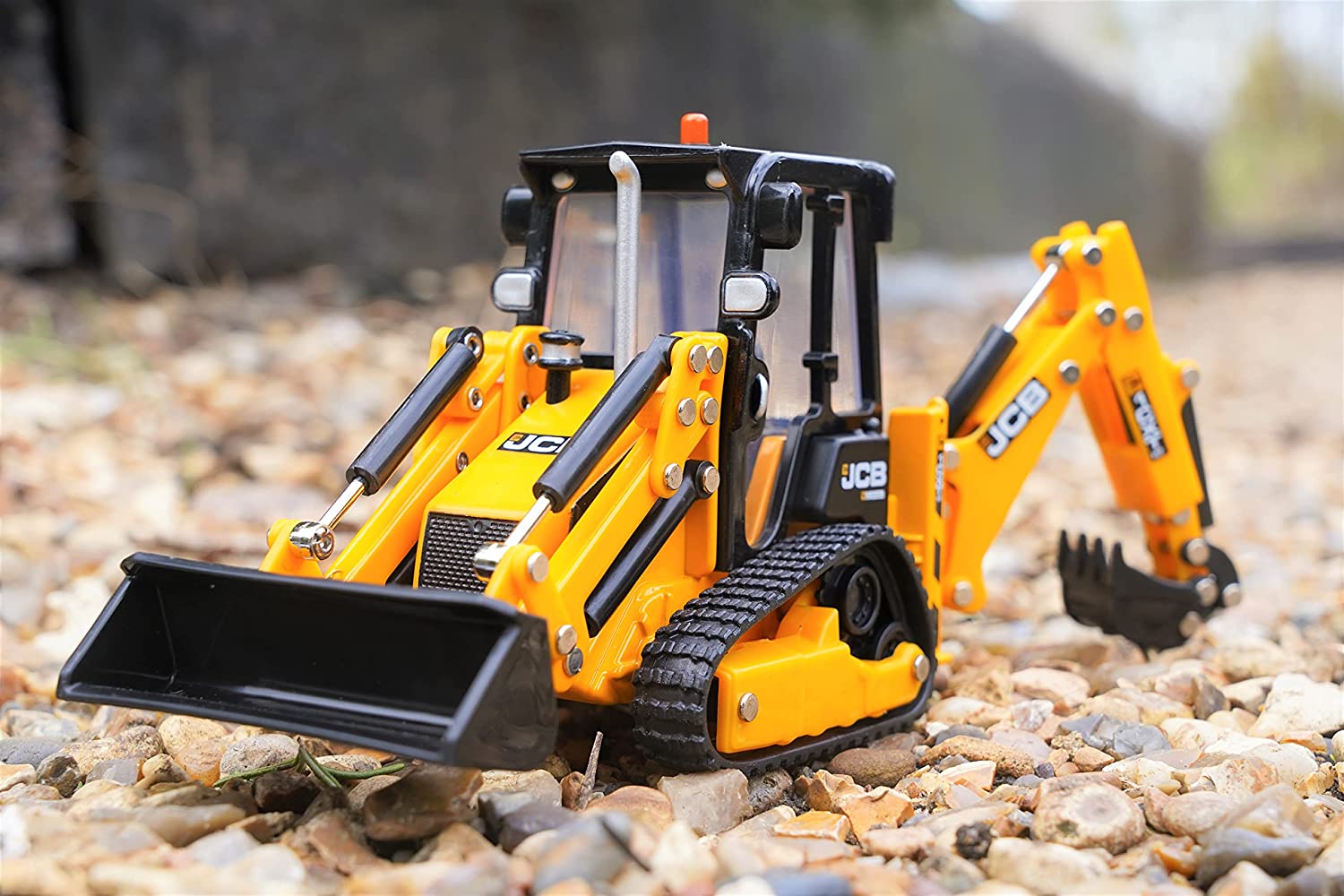 Britains JCB 1Cxt 1:32 Scale Digger