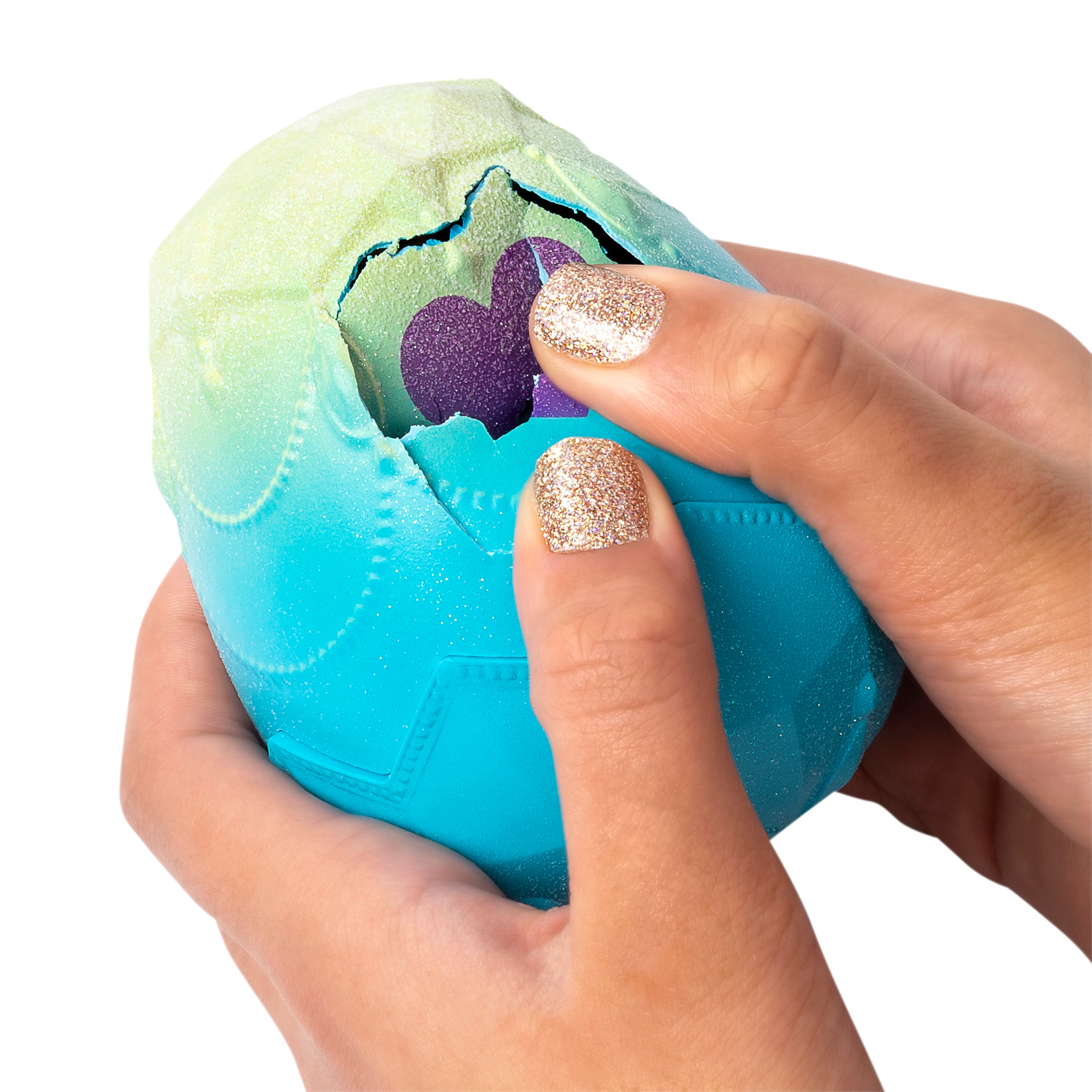 Hatchimals Pixies Royal Snow Ball